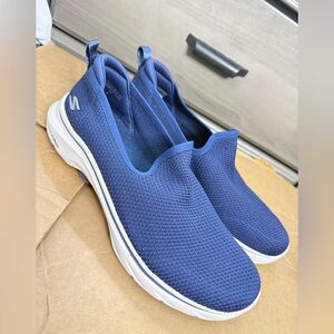 Skechers Women's Go Walk Shoes Size 9.5